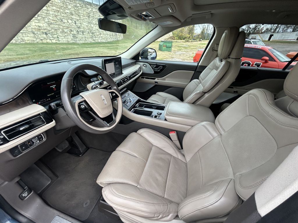 2020 Lincoln Aviator Image 9