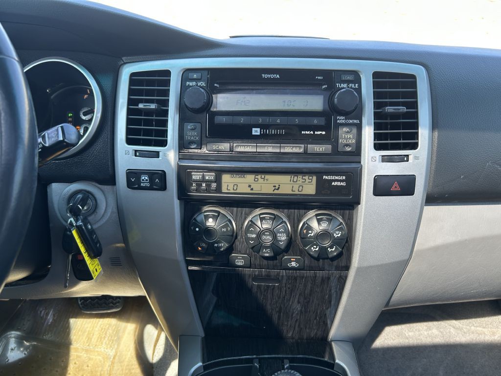 2007 Toyota 4Runner Image 16