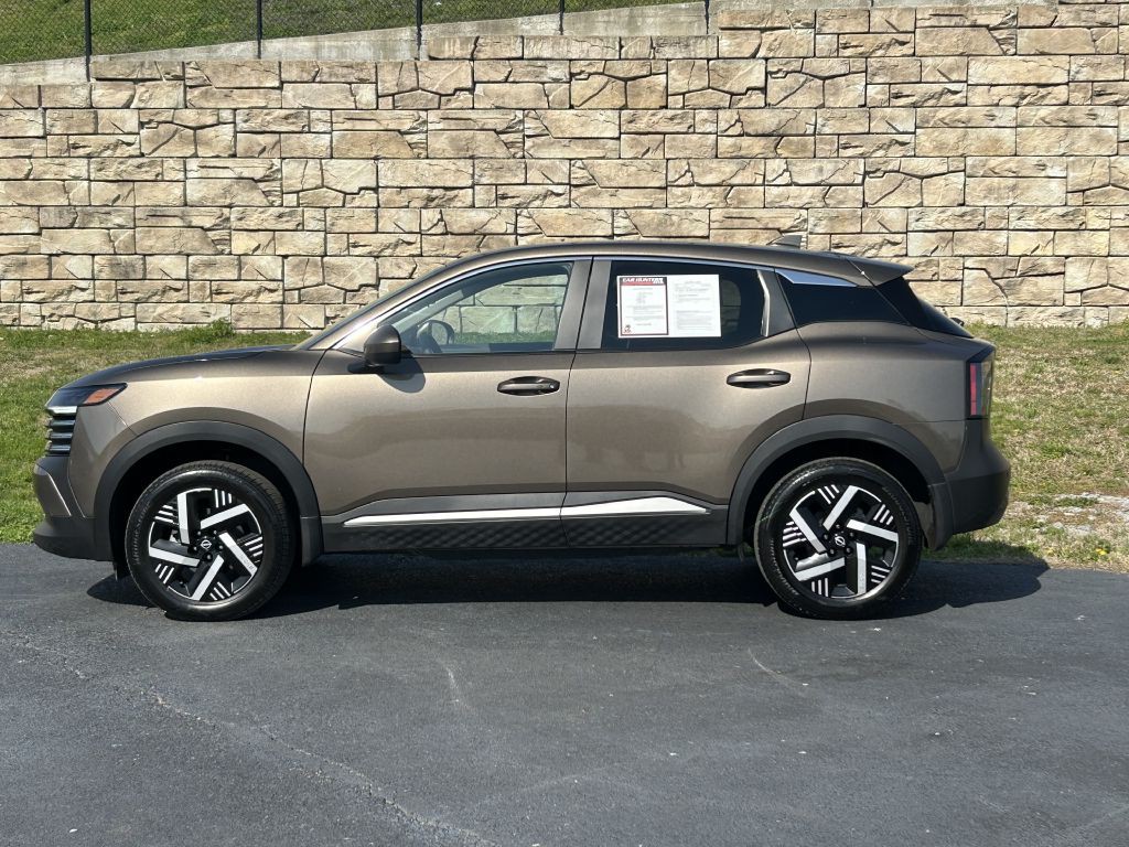 2025 Nissan Kicks Image 2