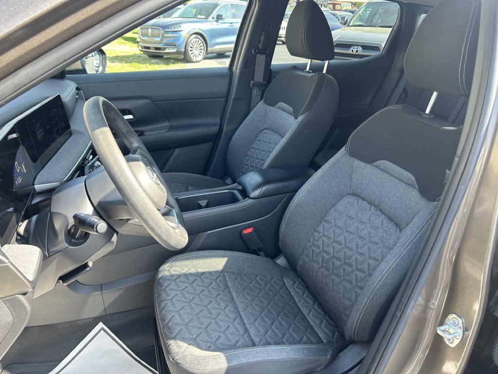 2025 Nissan Kicks Image 8