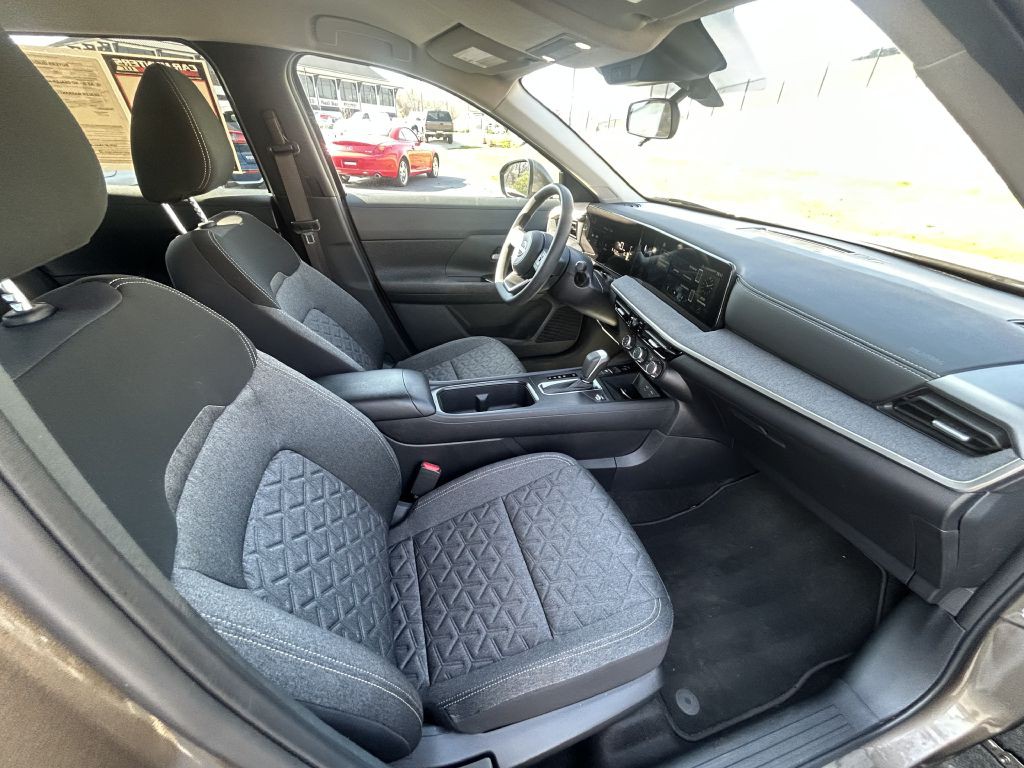 2025 Nissan Kicks Image 18