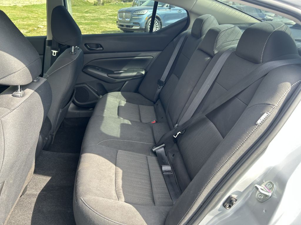 2024 Nissan Altima Image 11