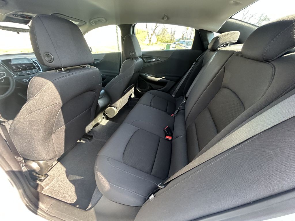 2023 Chevrolet Malibu Image 10