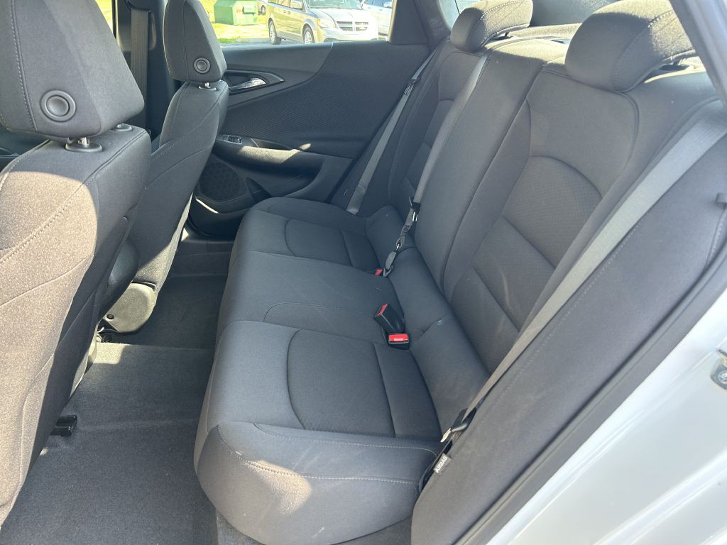 2023 Chevrolet Malibu Image 11