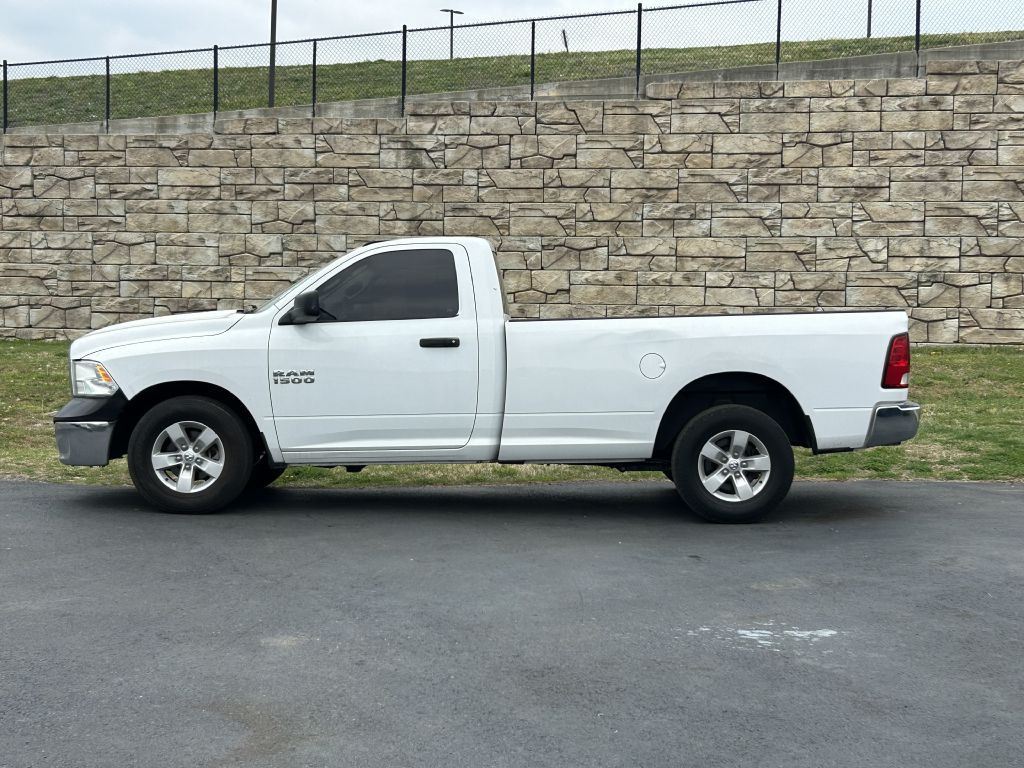 2013 RAM 1500 Image 2