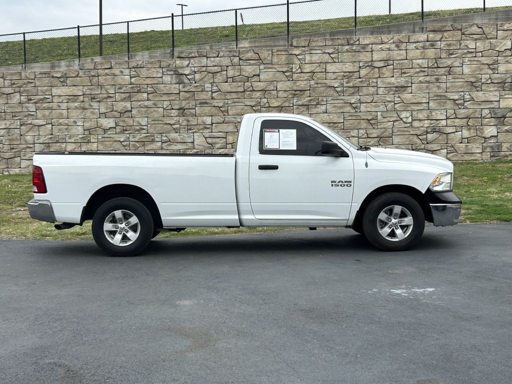 2013 RAM 1500 Image 3