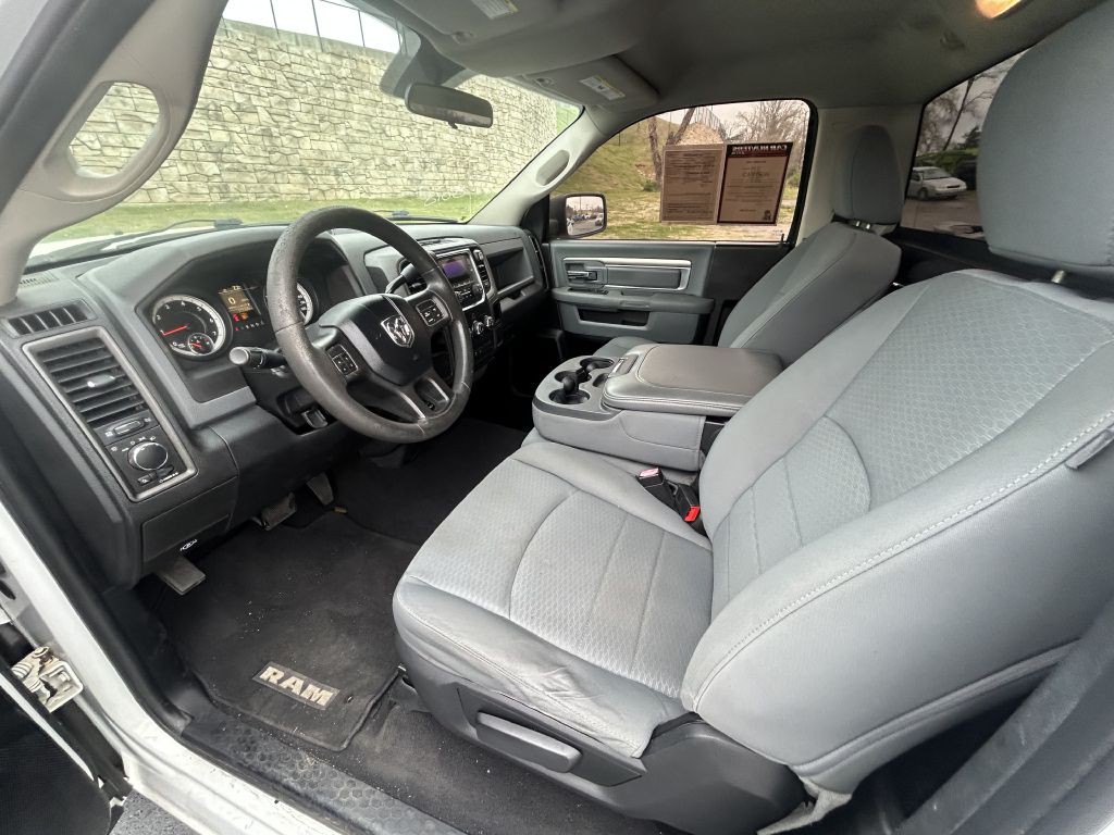 2013 RAM 1500 Image 9