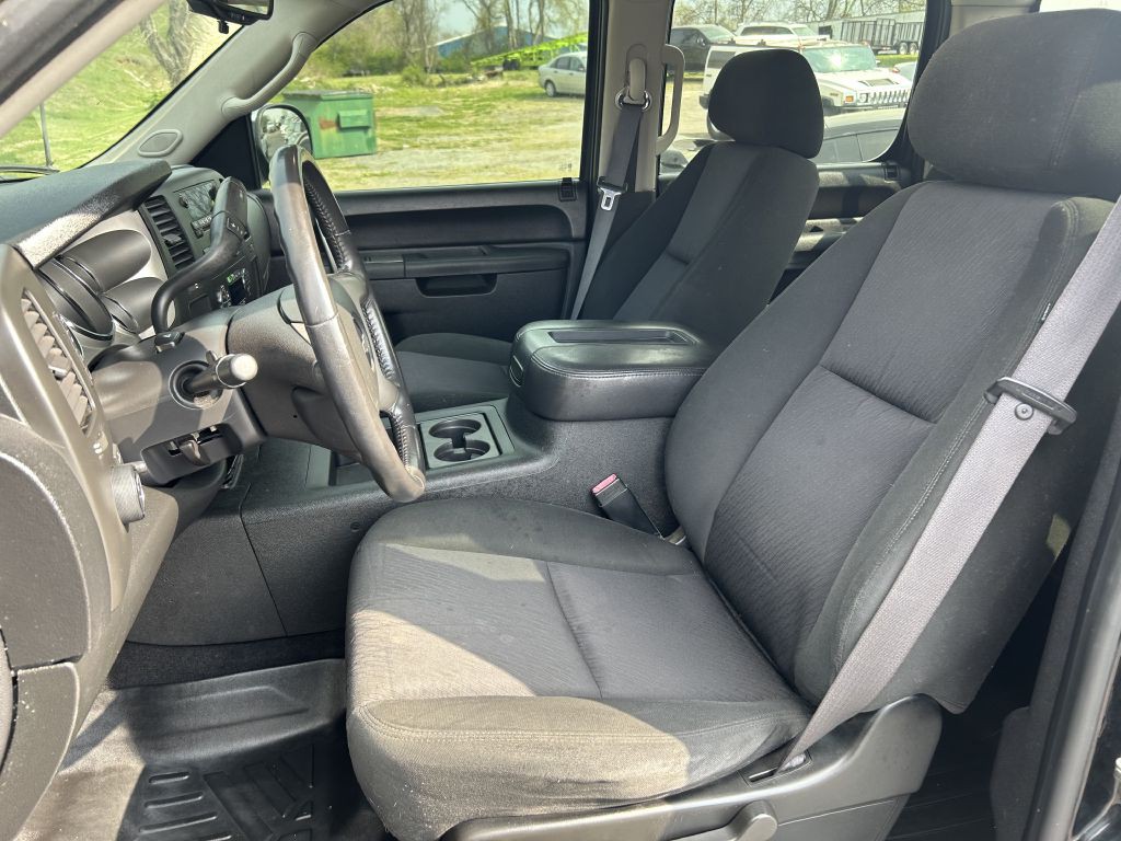 2011 Chevrolet Silverado 1500 Image 8