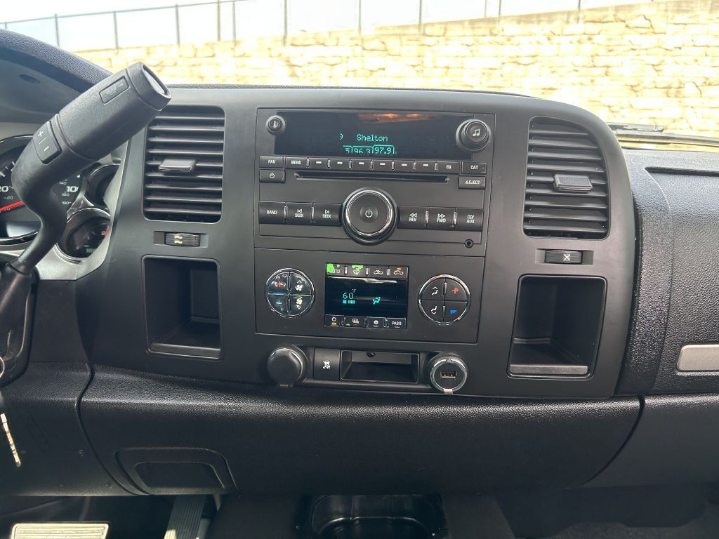 2011 Chevrolet Silverado 1500 Image 15