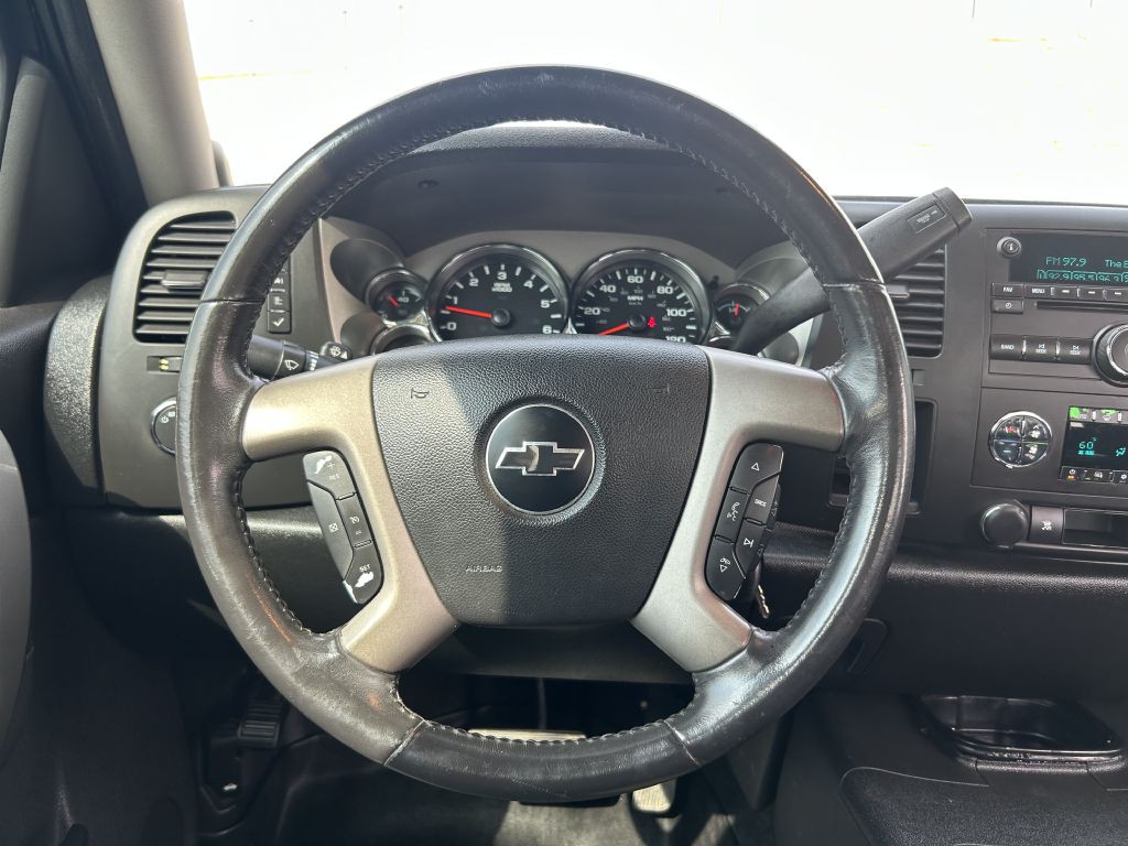 2011 Chevrolet Silverado 1500 Image 16