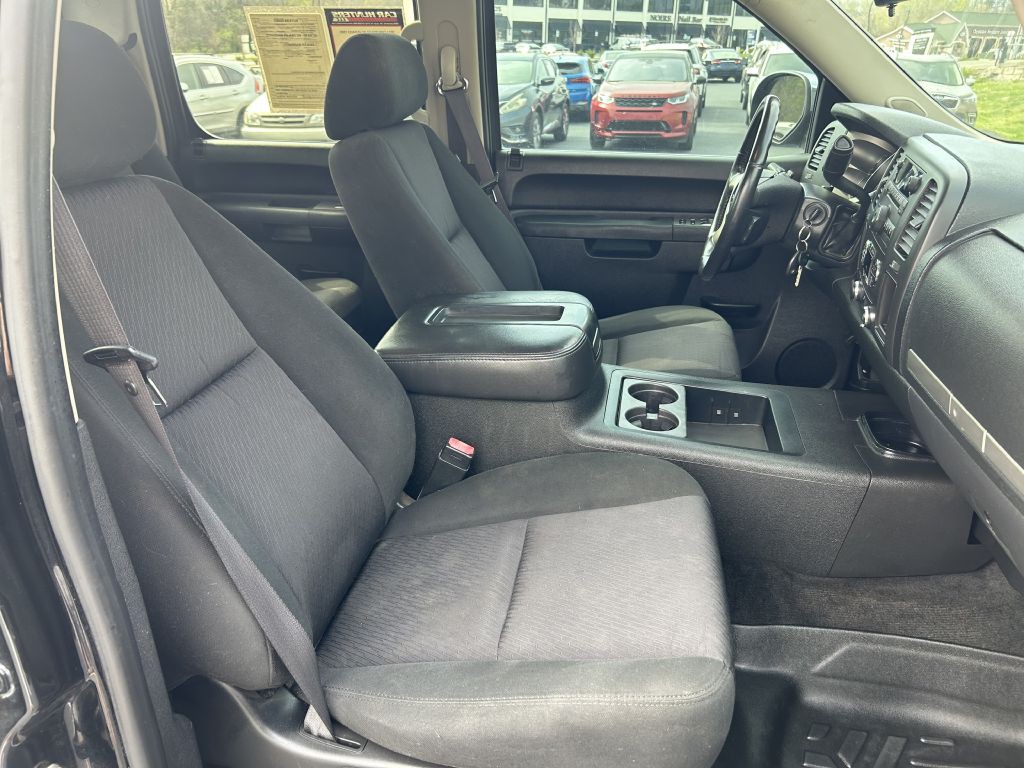 2011 Chevrolet Silverado 1500 Image 17
