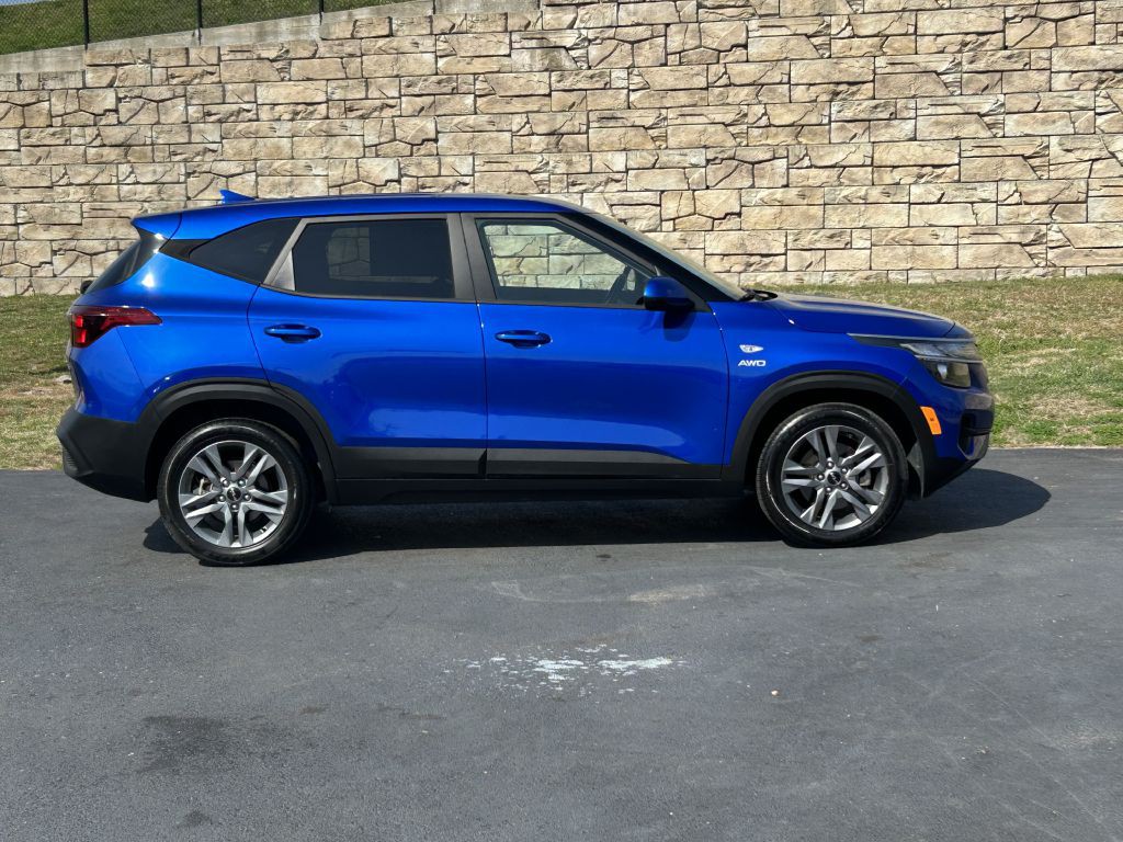 2023 Kia Seltos Image 3