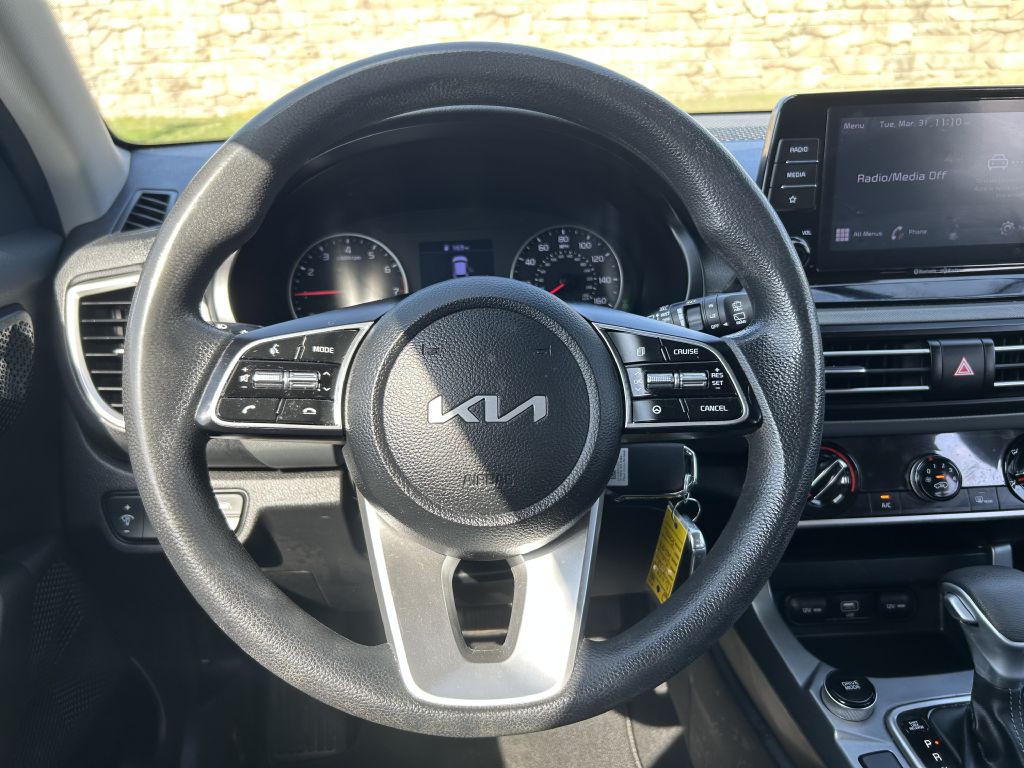2023 Kia Seltos Image 16