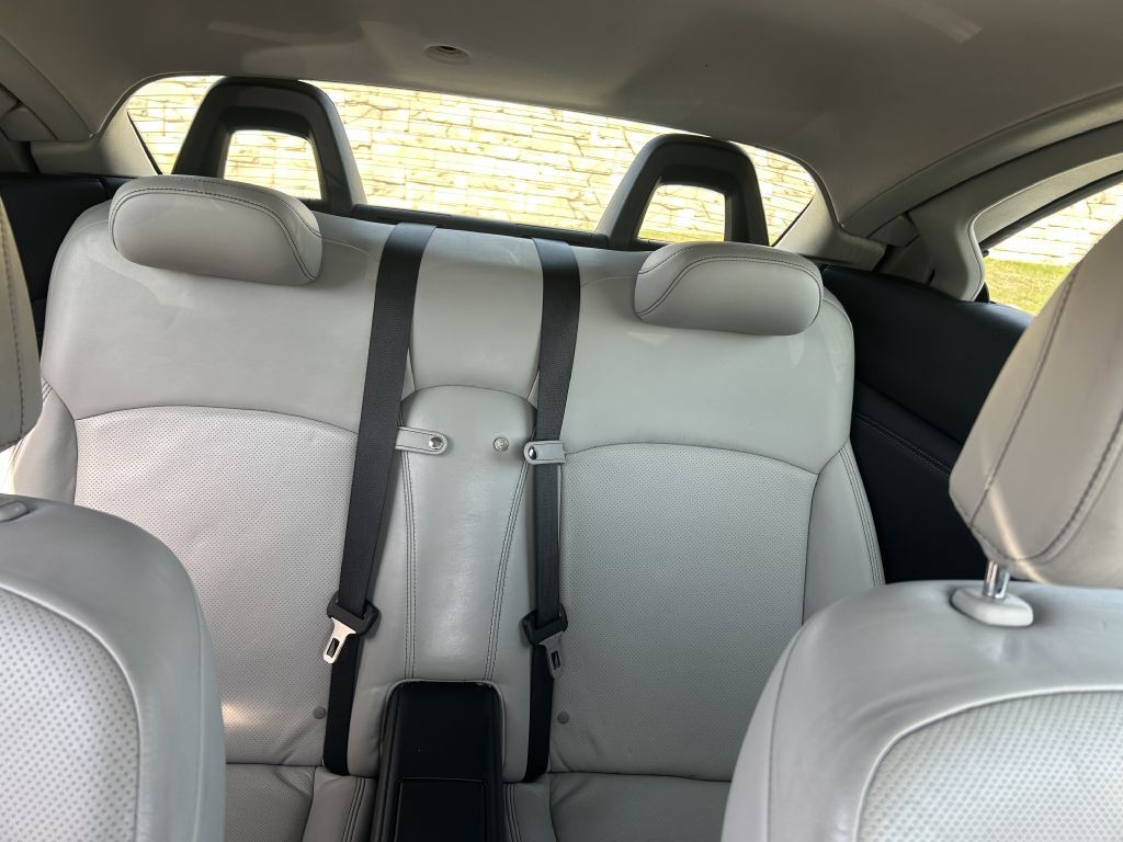 2011 Lexus IS Image 19