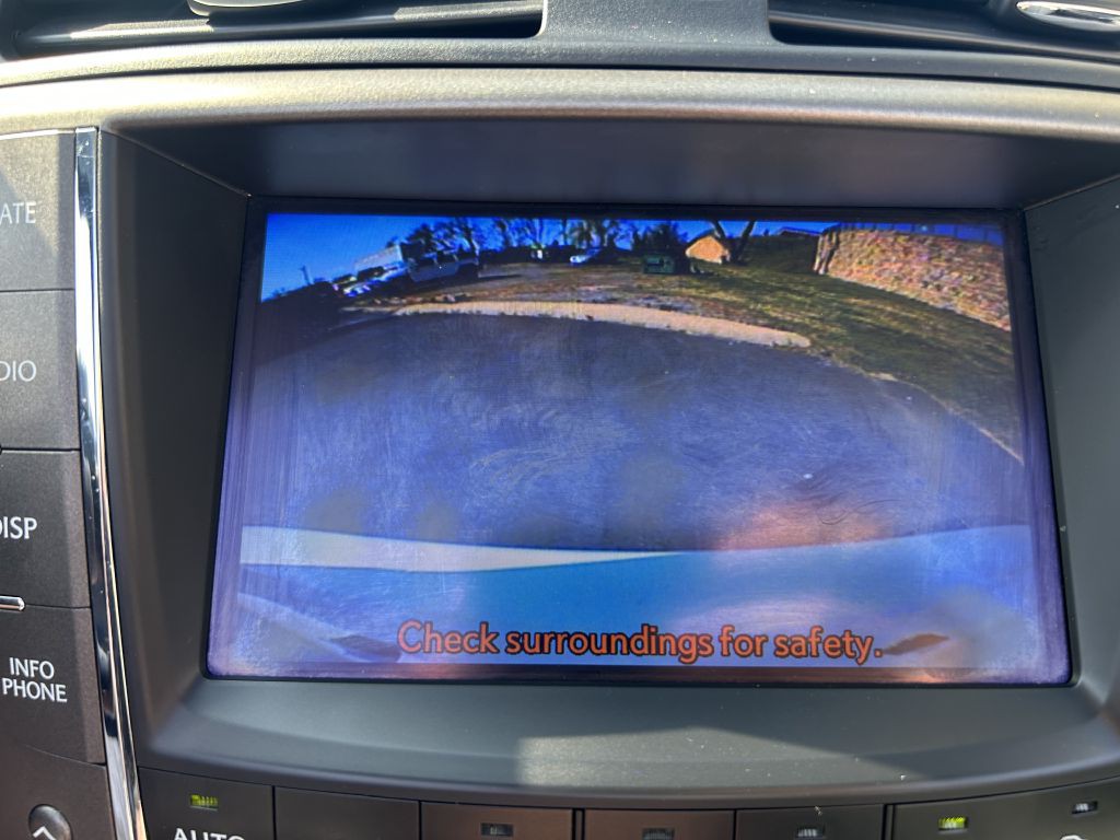 2011 Lexus IS Image 21