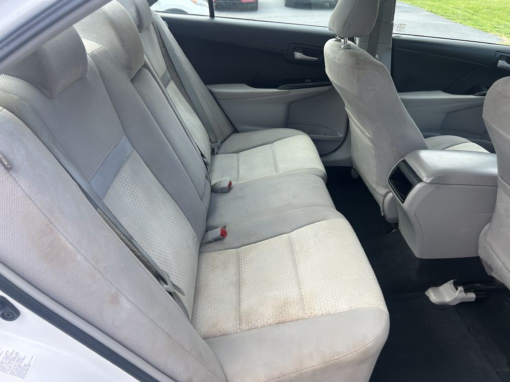 2014 Toyota Camry Image 12