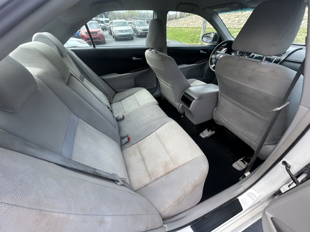 2014 Toyota Camry Image 13