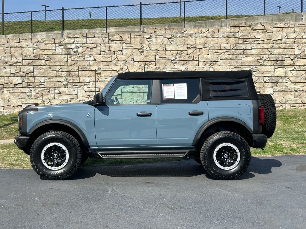 2021 Ford Bronco Image 2