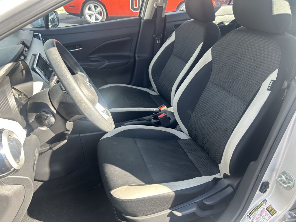 2020 Nissan Versa Image 8