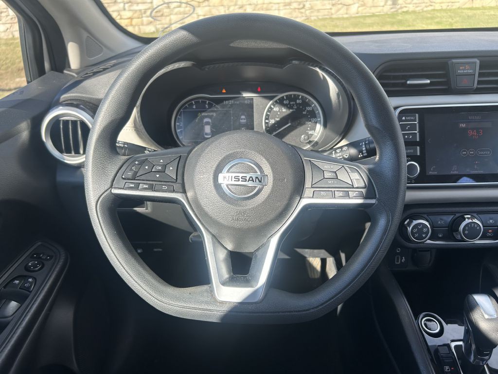 2020 Nissan Versa Image 16