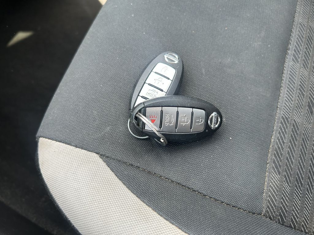 2020 Nissan Versa Image 21