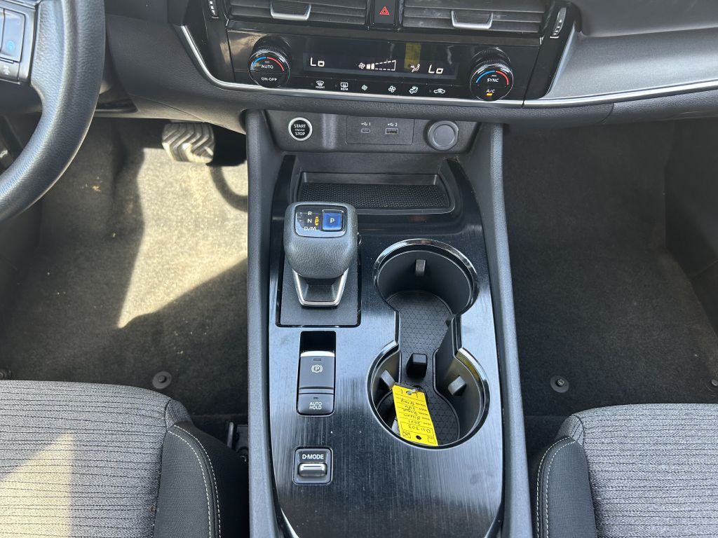 2021 Nissan Rogue Image 16