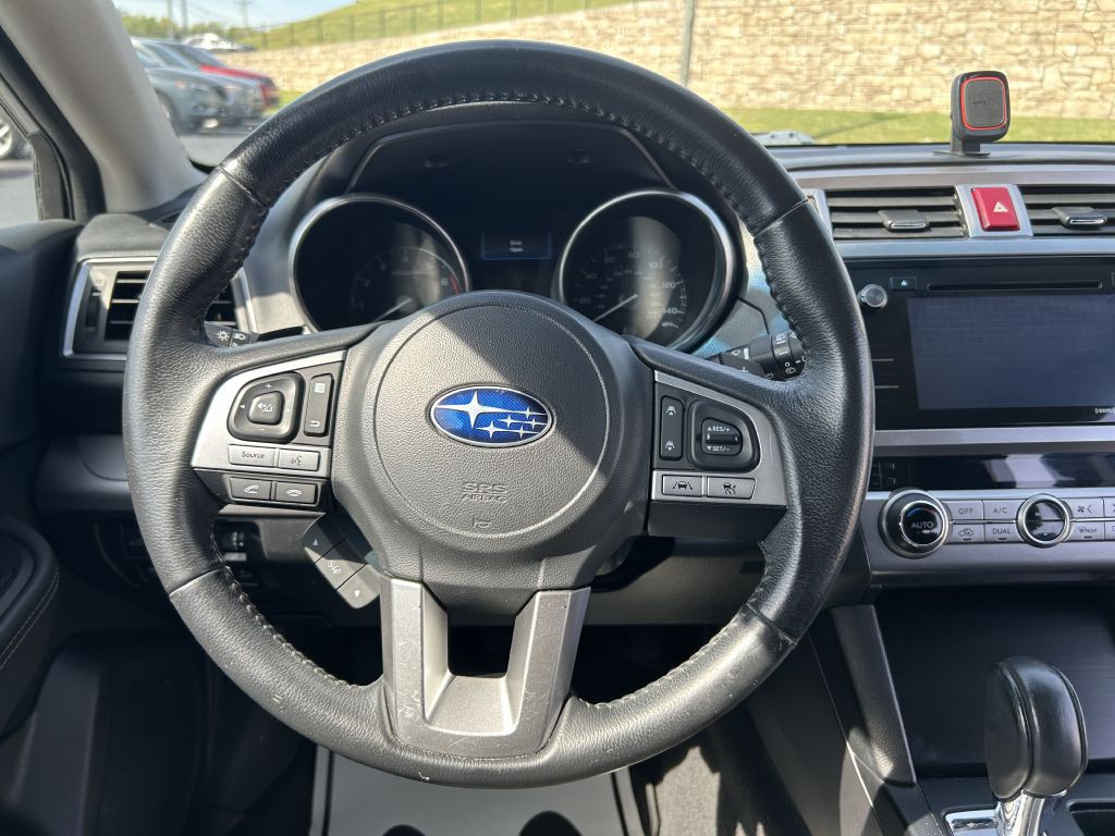 2017 Subaru Outback Image 16