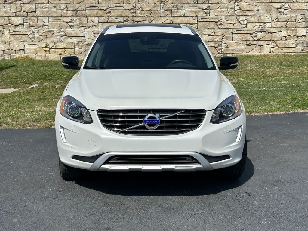 2017 Volvo XC60 Image 4