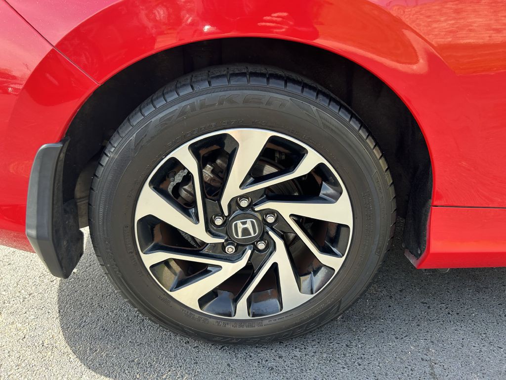 2017 Honda Civic Image 6