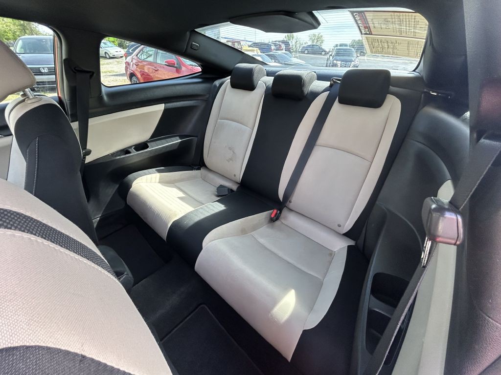 2017 Honda Civic Image 11