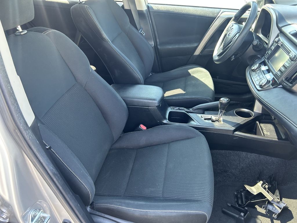 2013 Toyota Rav4 Image 18