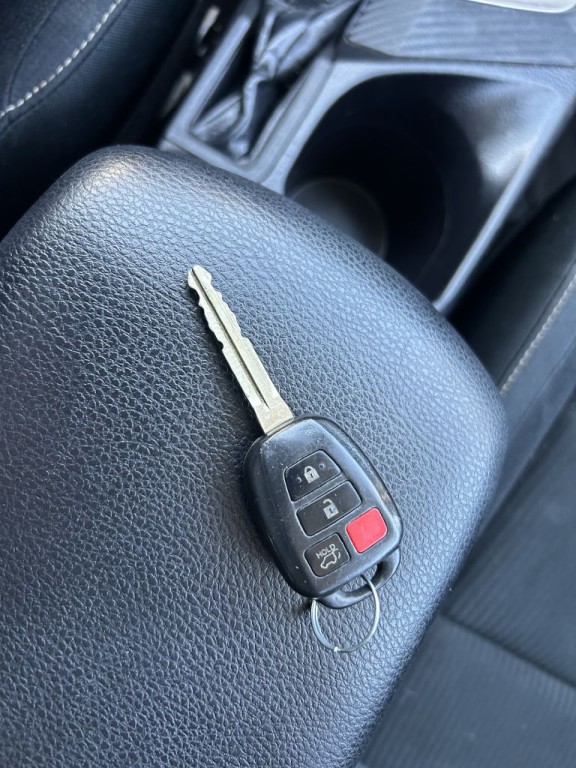 2013 Toyota Rav4 Image 23