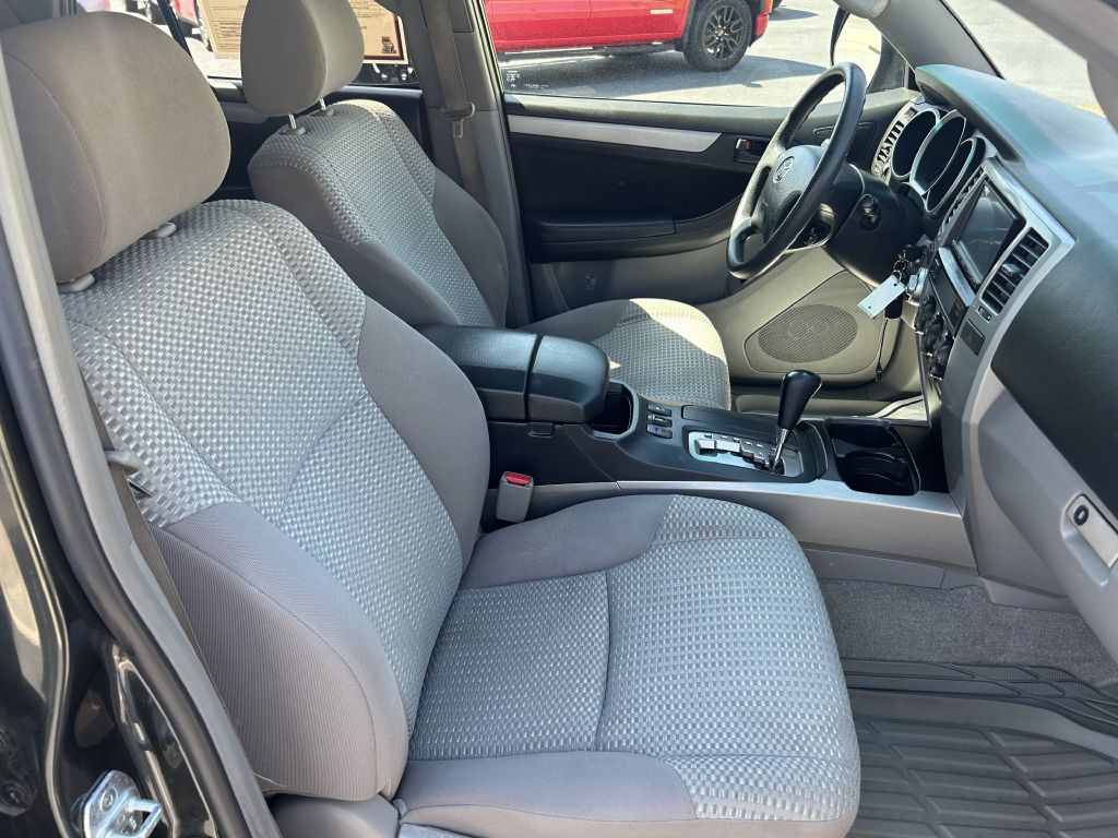 2006 Toyota 4Runner Image 17