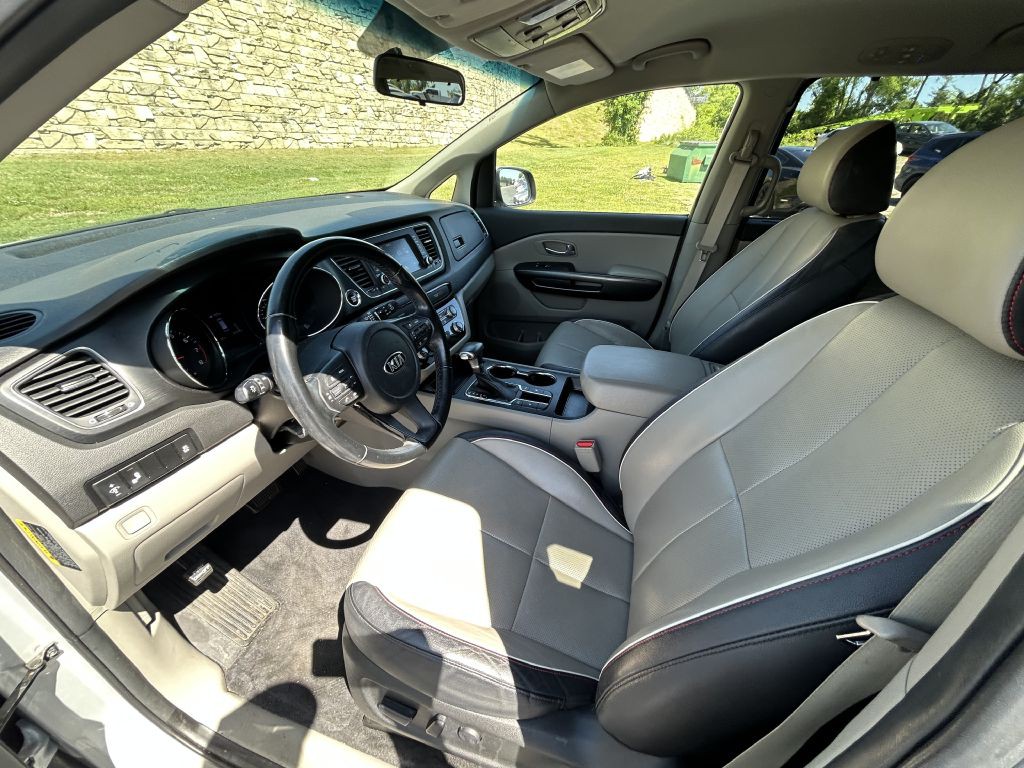 2019 Kia Sedona Image 9