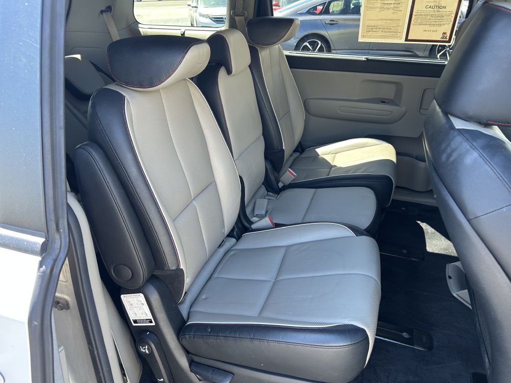 2019 Kia Sedona Image 14