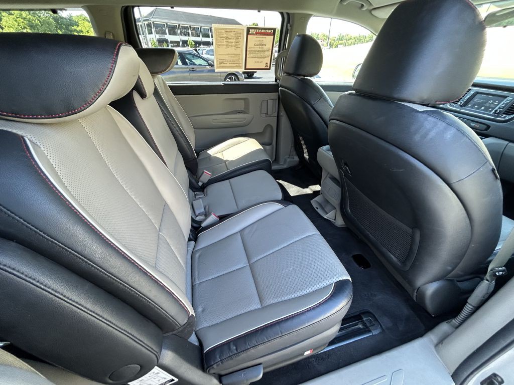 2019 Kia Sedona Image 15