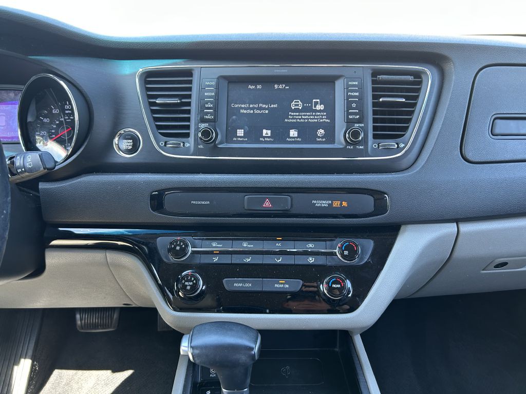 2019 Kia Sedona Image 17