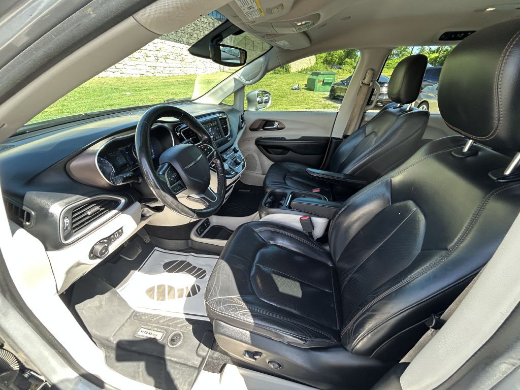 2019 Chrysler Pacifica Image 9