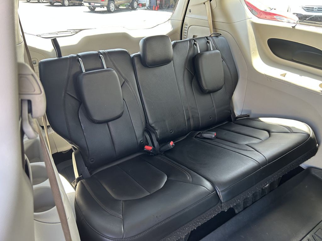 2019 Chrysler Pacifica Image 13