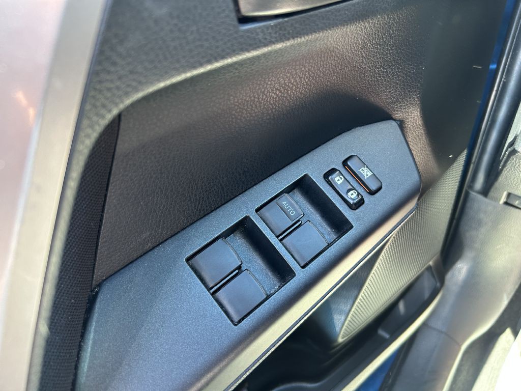2017 Toyota Rav4 Image 7