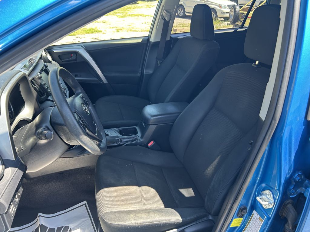 2017 Toyota Rav4 Image 8