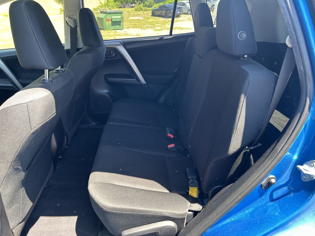 2017 Toyota Rav4 Image 11