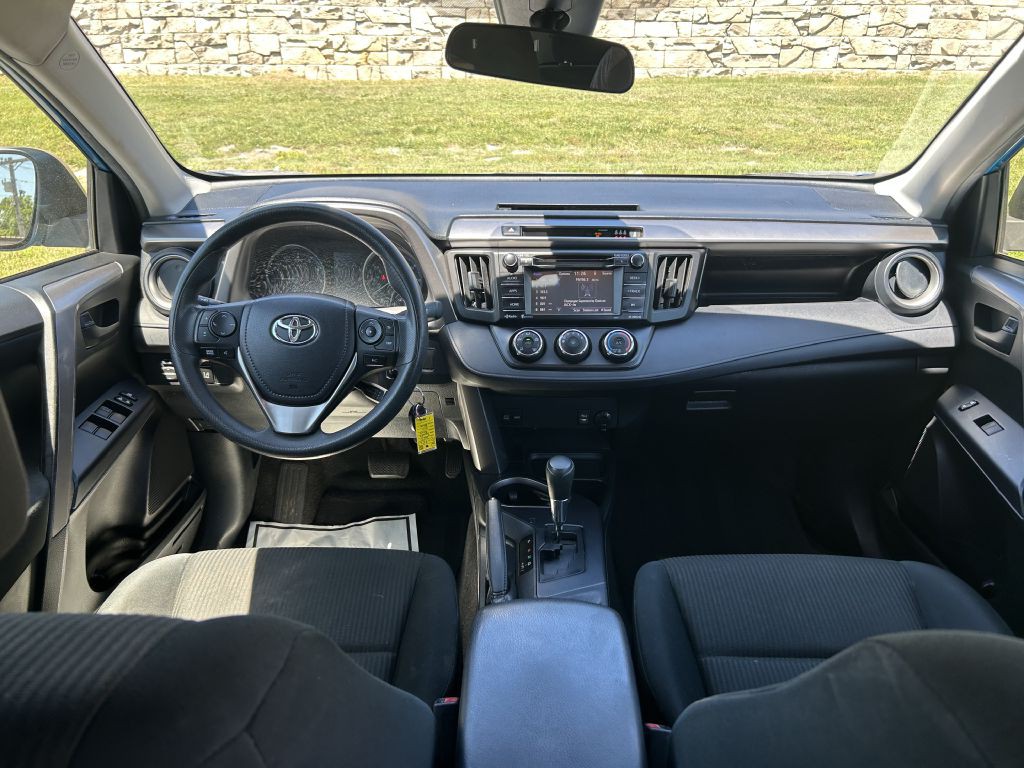 2017 Toyota Rav4 Image 14