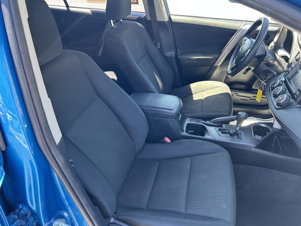2017 Toyota Rav4 Image 17