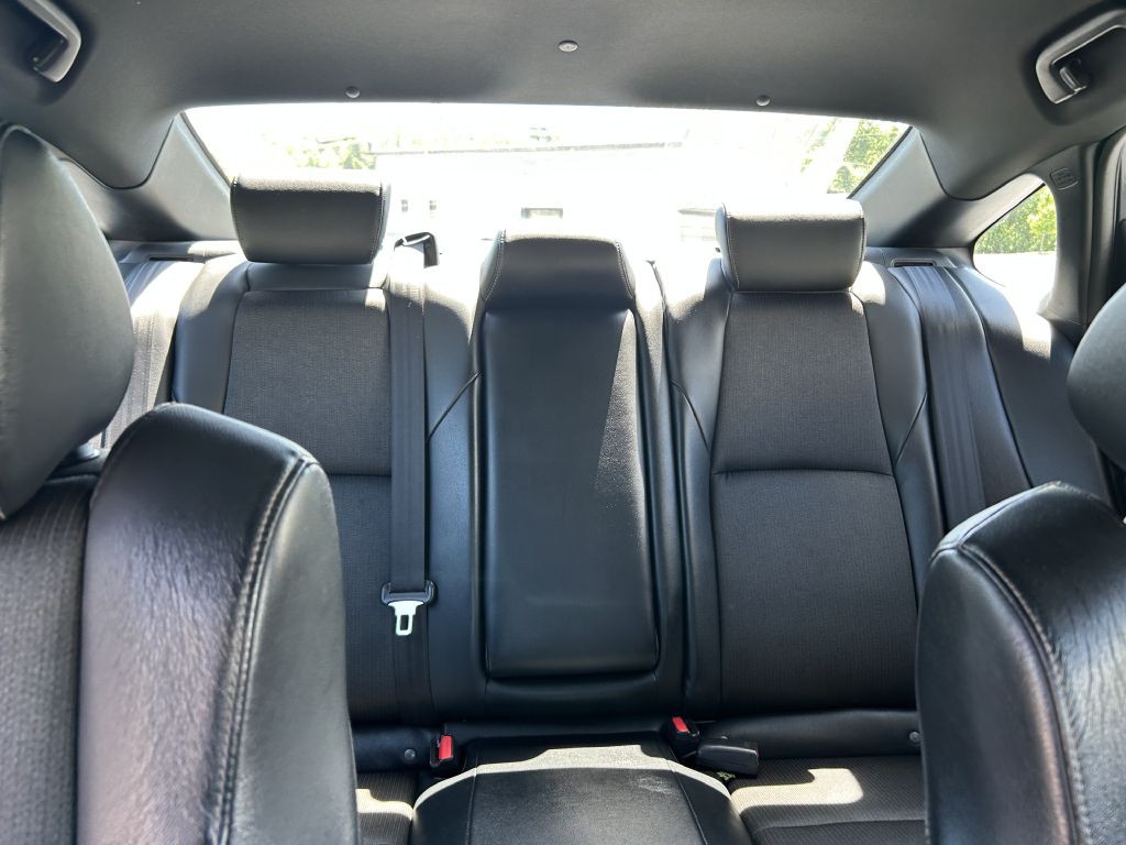 2018 Honda Accord Image 15