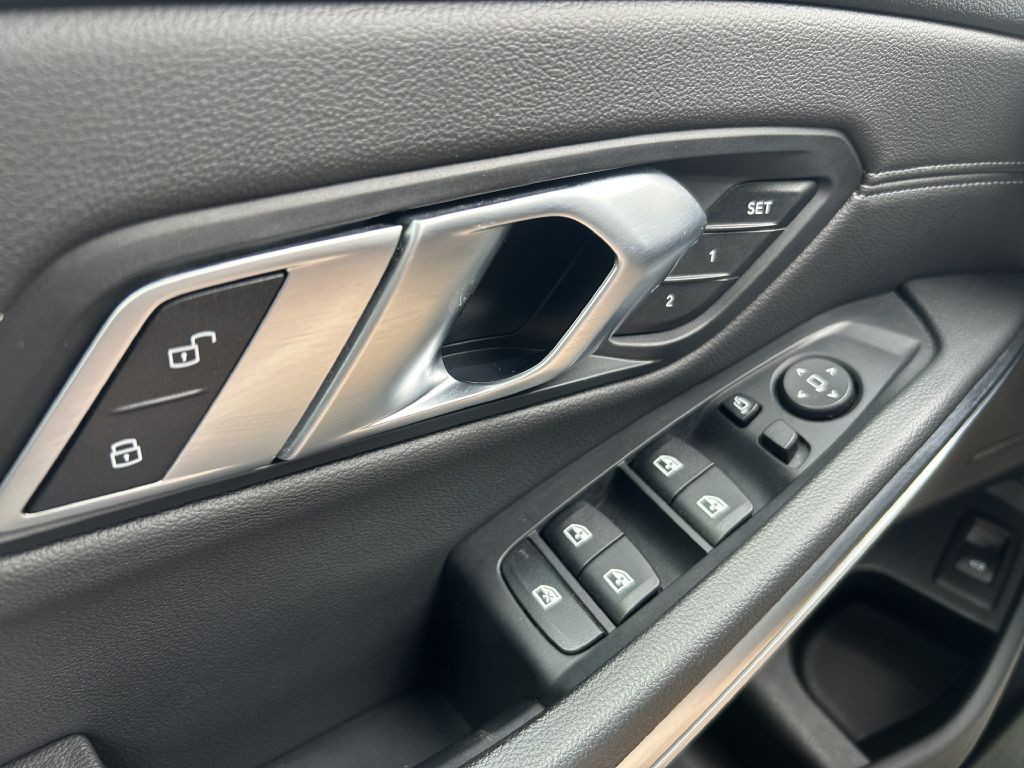 2021 BMW 3 Series Image 7