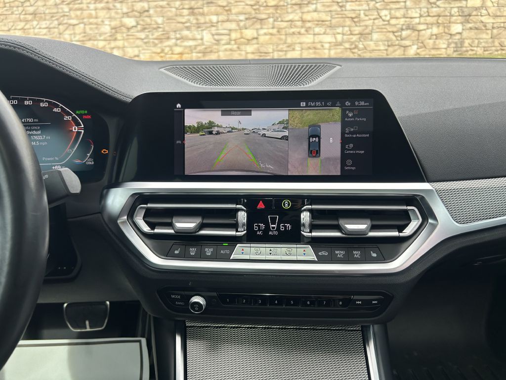 2021 BMW 3 Series Image 16