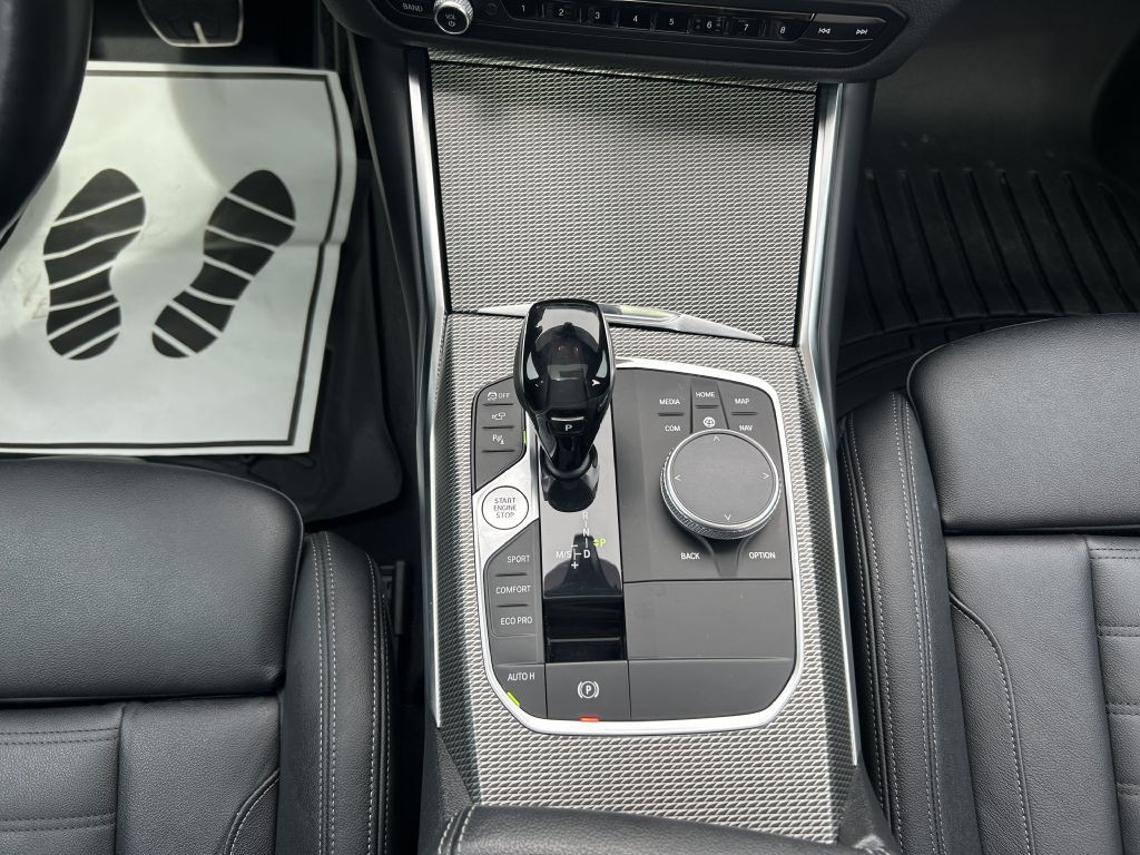 2021 BMW 3 Series Image 17