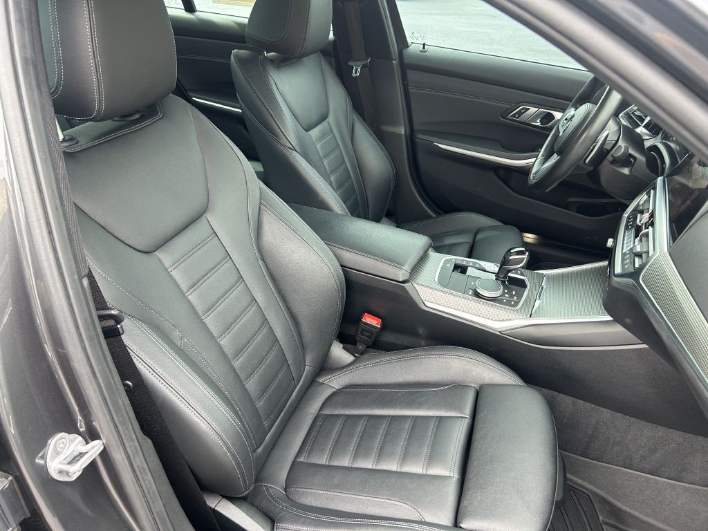 2021 BMW 3 Series Image 19