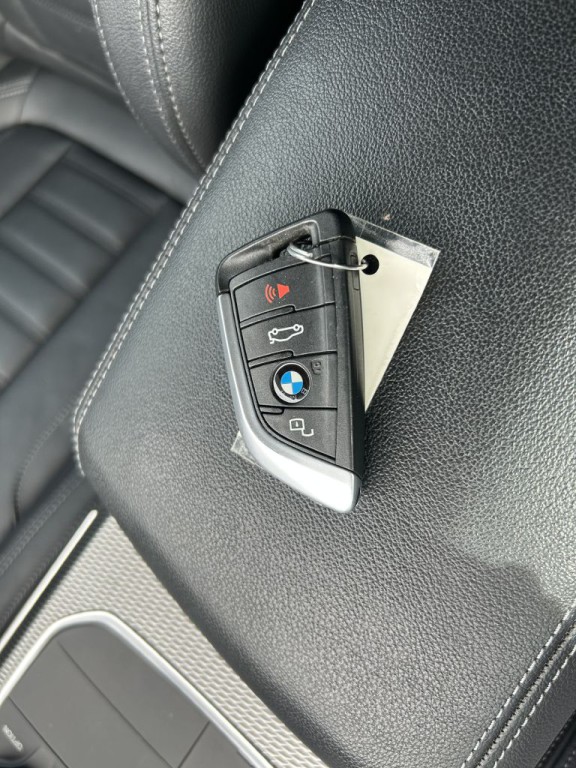 2021 BMW 3 Series Image 24